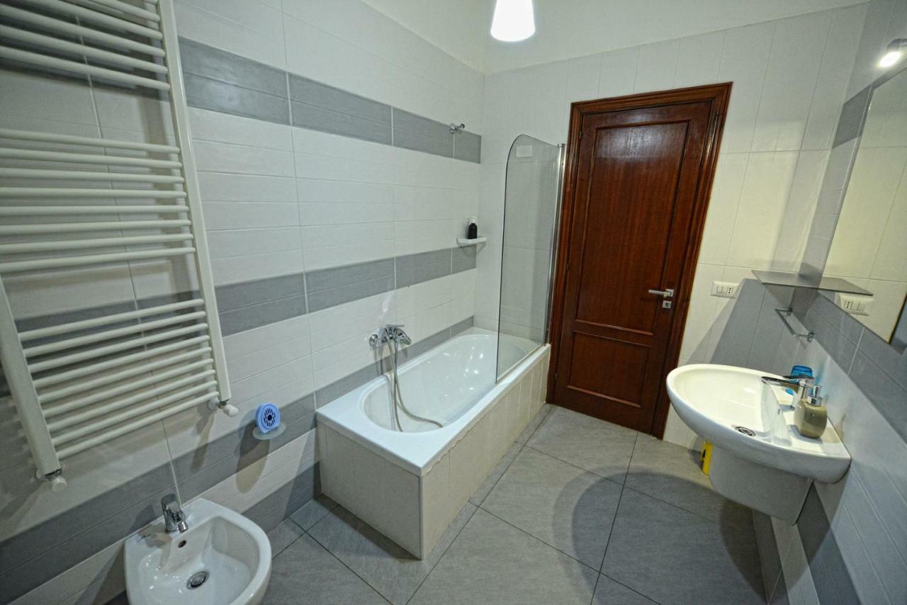 Aback Policlinico Hotel Bari Buitenkant foto