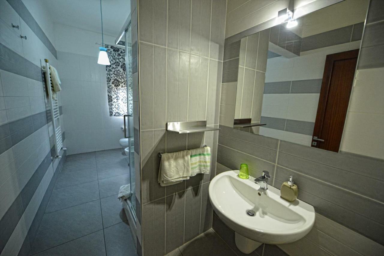 Aback Policlinico Hotel Bari Buitenkant foto